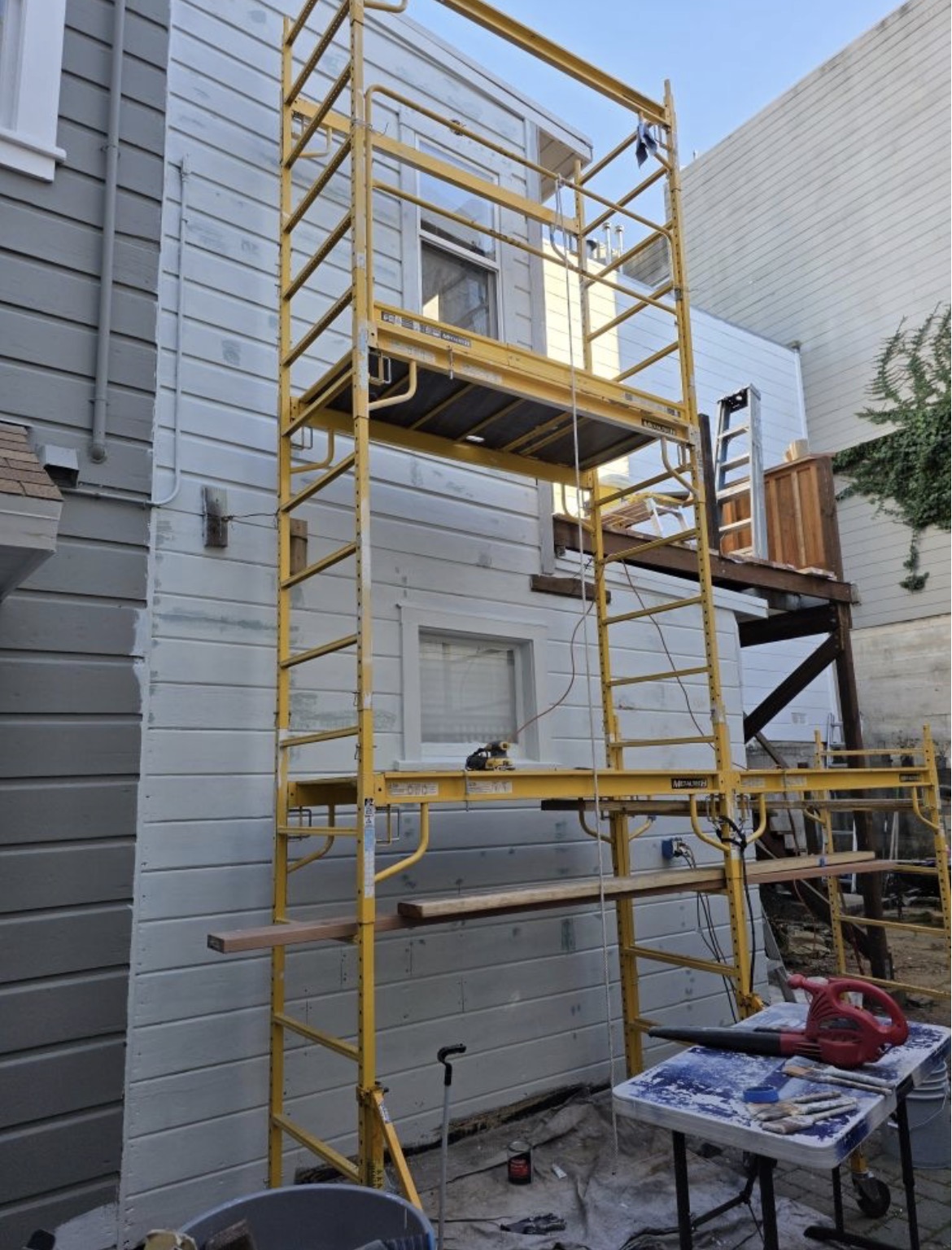 Side-of-house exterior prep & repaint